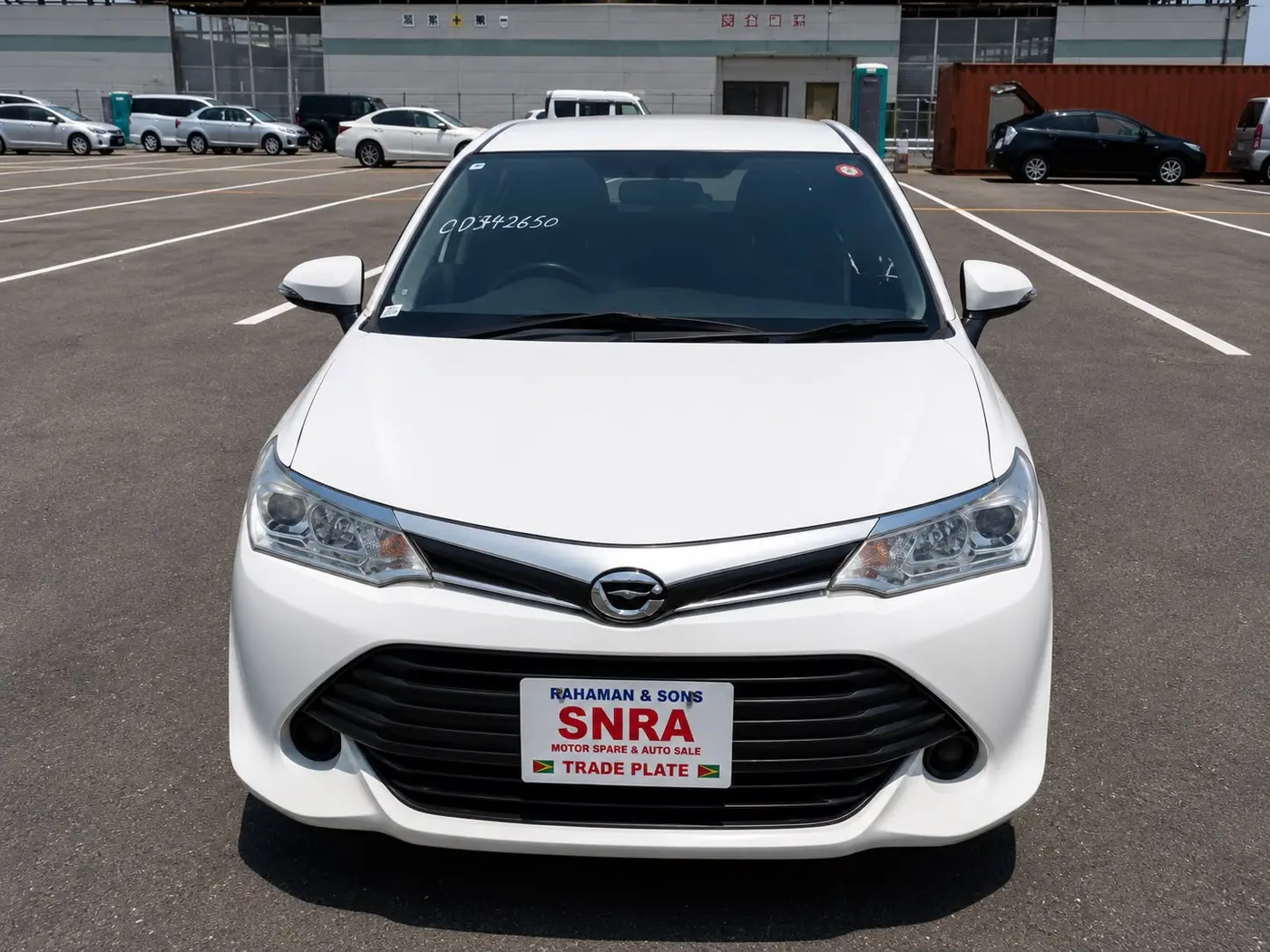 2017 Toyota Corolla Axio, white — photo 1 of 4