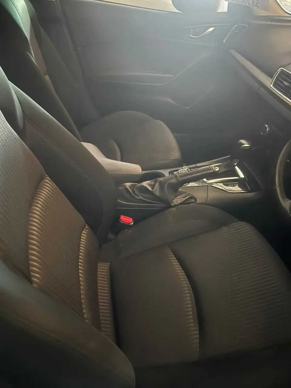 2015 Mazda Axela, gray — photo 3 of 4
