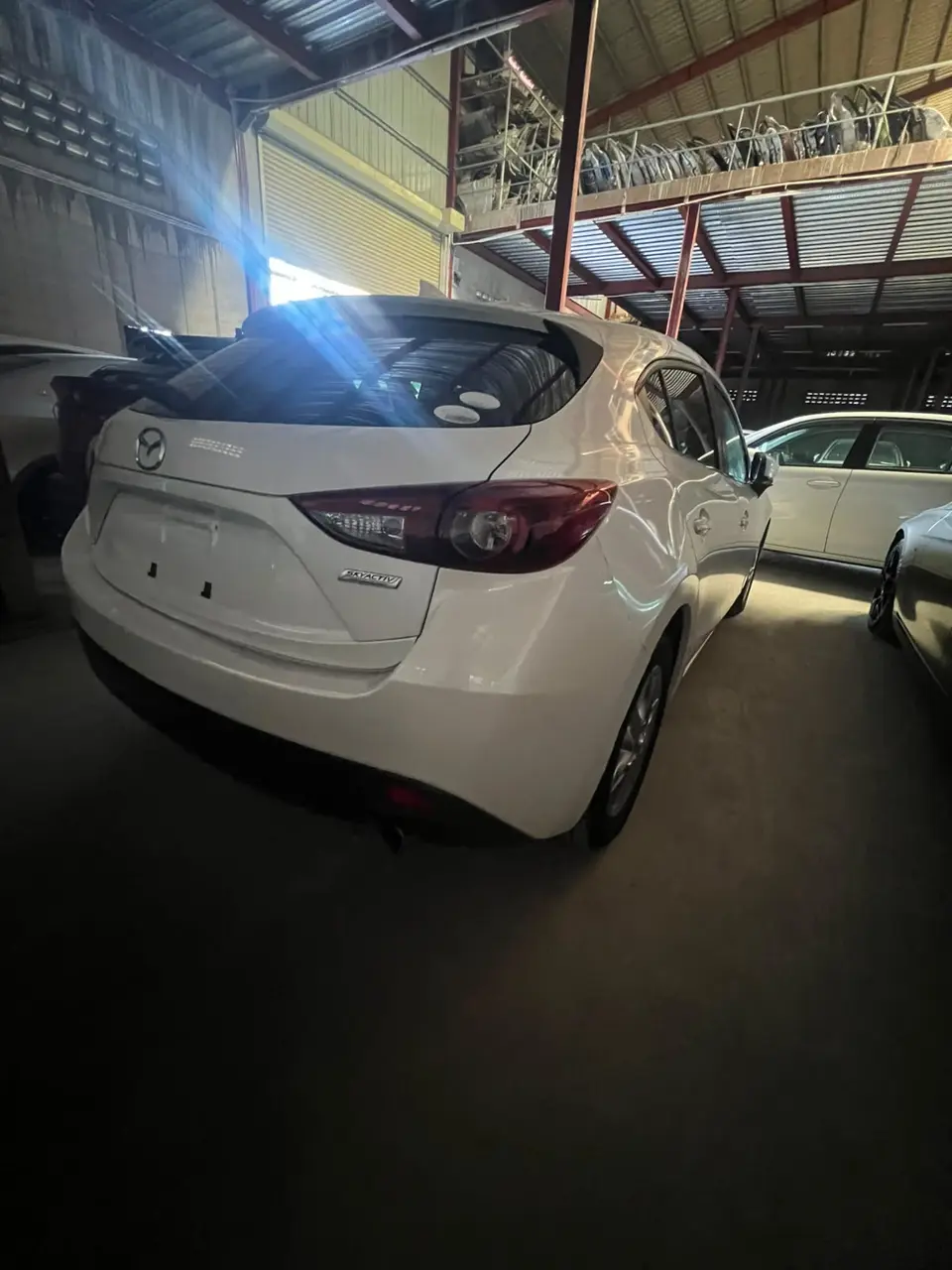 2015 Mazda Axela, white — photo 2 of 4