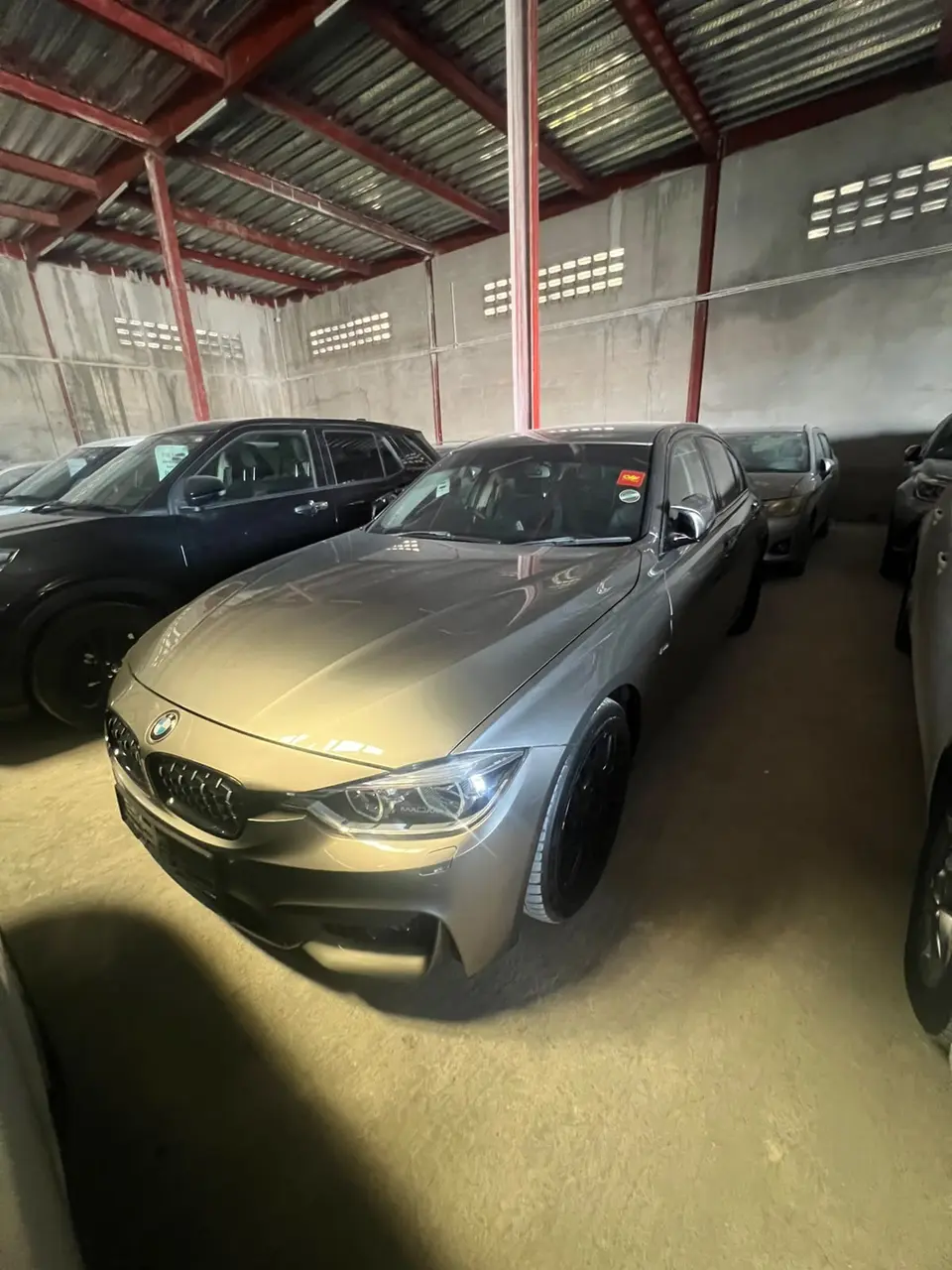 2016 BMW 3 Series, black — photo 3 of 6