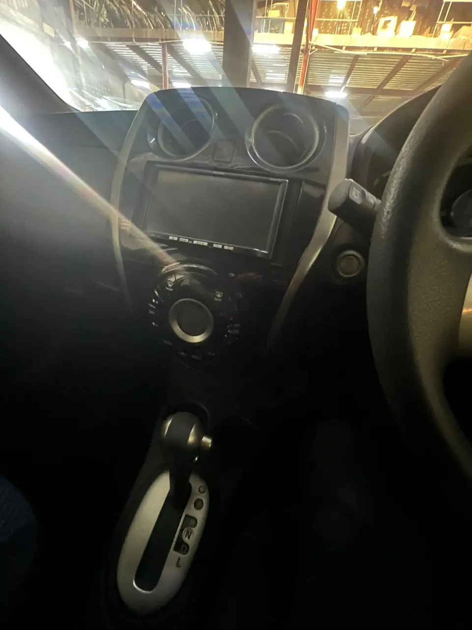 2013 Nissan Note, black — photo 4 of 4