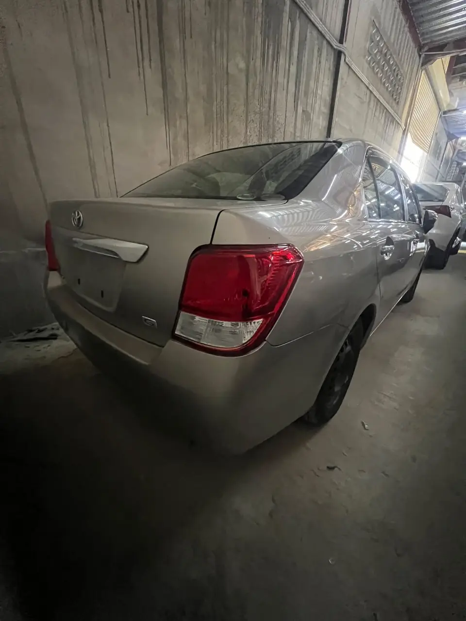 2013 Toyota Corolla Axio, silver — photo 2 of 4