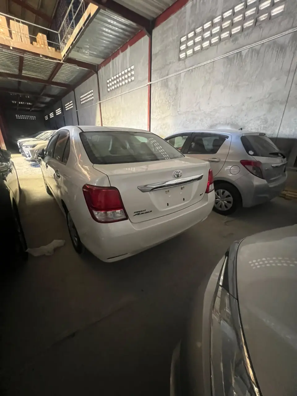 2013 Toyota Corolla Axio, white — photo 2 of 4
