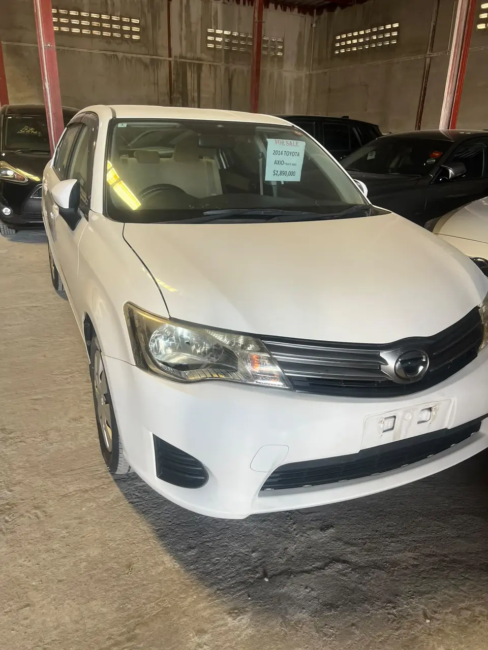 2014 Toyota Corolla Axio, white — photo 1 of 3