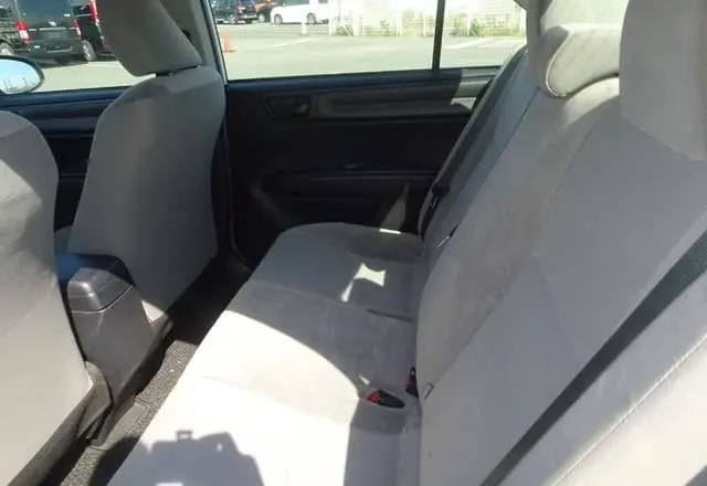 2015 Toyota Corolla Axio, white — photo 3 of 4