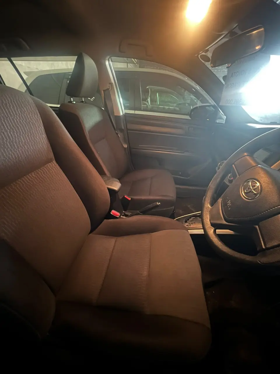 2018 Toyota Corolla Fielder, silver — photo 3 of 4